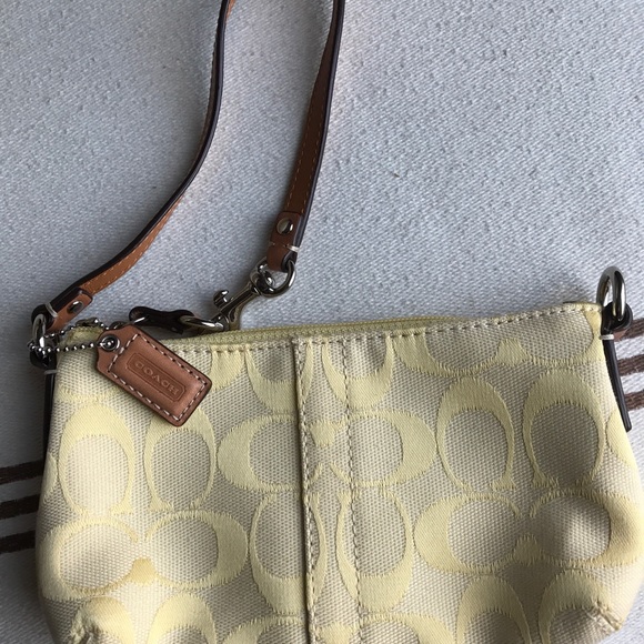 Authentic Coach Mini Bag - Picture 2 of 3